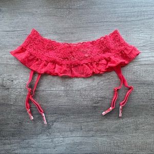 Victoria’s Secret Dream Angels Lace Ruffle Garter Belt